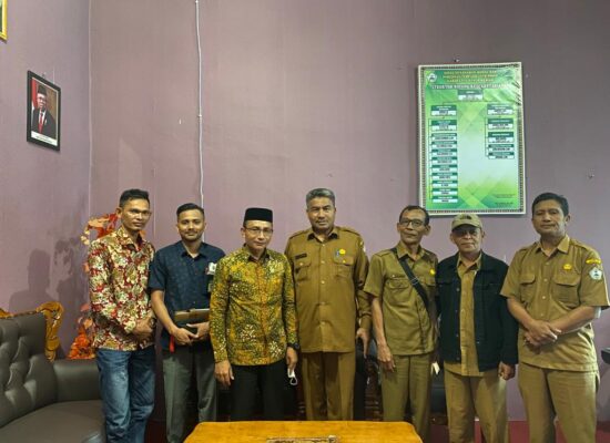 Haji Uma Kunjungi Kantor DPMPTSP Bener Meriah, Ajak Jemput Investor