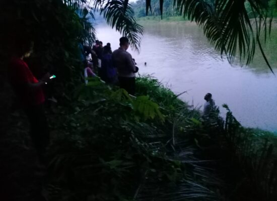 Bocah Laki-Laki Tenggelam di Sungai Pangkalan Aceh Tamiang Ditemukan Meninggal Dunia