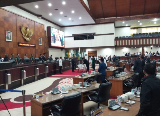 Samsul Bahri Dilantik Jadi Anggota PAW DPR Aceh