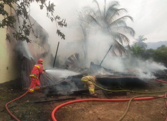 Dua Rumah di Aceh Besar Hangus Terbakar