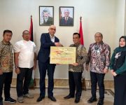 Bank Aceh Serahkan Donasi Untuk Palestina Rp1 Miliar lebih