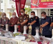 Kejari Aceh Utara Musnahkan 3,1 Kg Sabu dan 3,87 Juta Batang Rokok Ilegal
